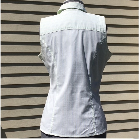 🆕Richard Malcom Sleeveless Button Down Shirt NWOT - Picture 3 of 10